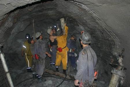 崇明工程爆破中的危险因素分析以及应对工程爆破危险的措施