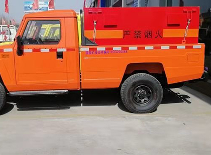 崇明混装运输车行业深度解析:技术演进与市场新机遇